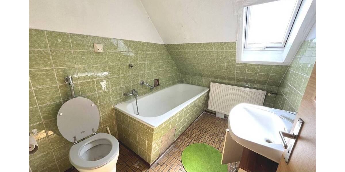 Einfamilienhaus Helmbrechts Enchenreuth - 7 Zimmer, 151 m&sup2;, 79.000&euro; | Angebot:26187386