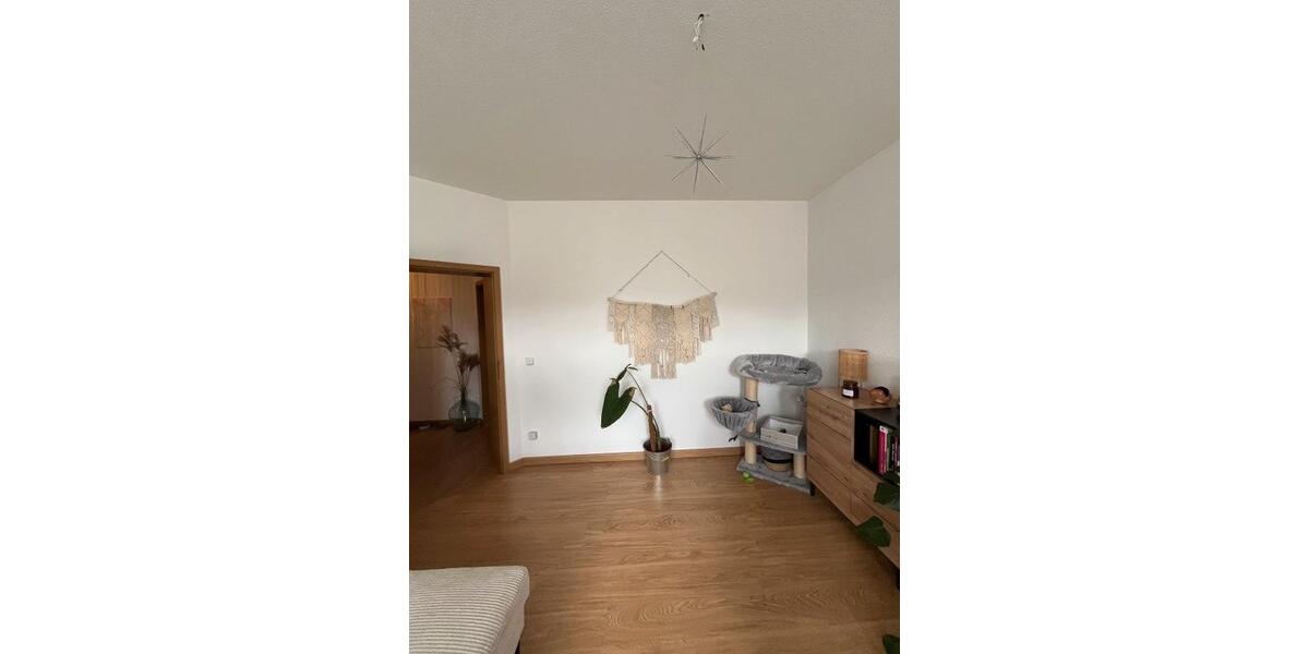 Etagenwohnung Markneukirchen - 2 Zimmer, 64 m&sup2;, 640&euro; | Angebot:24946763