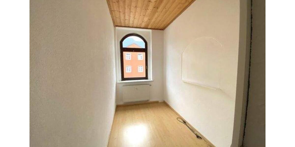 Etagenwohnung Plauen Altstadt - 2 Zimmer, 66 m&sup2;, 430&euro; | Angebot:25083288
