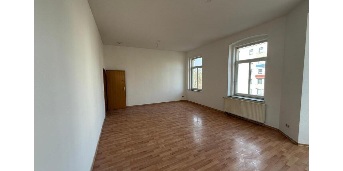Etagenwohnung Plauen - 3 Zimmer, 96 m&sup2;, 480&euro; | Angebot:25887081