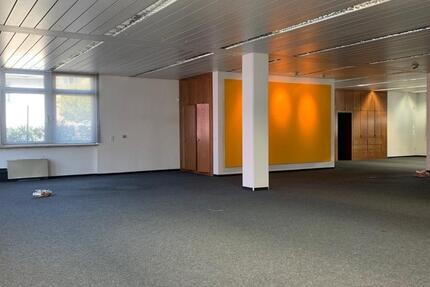 Gewerbeobjekt Selbitz - 1.800&euro; | Angebot:24810951