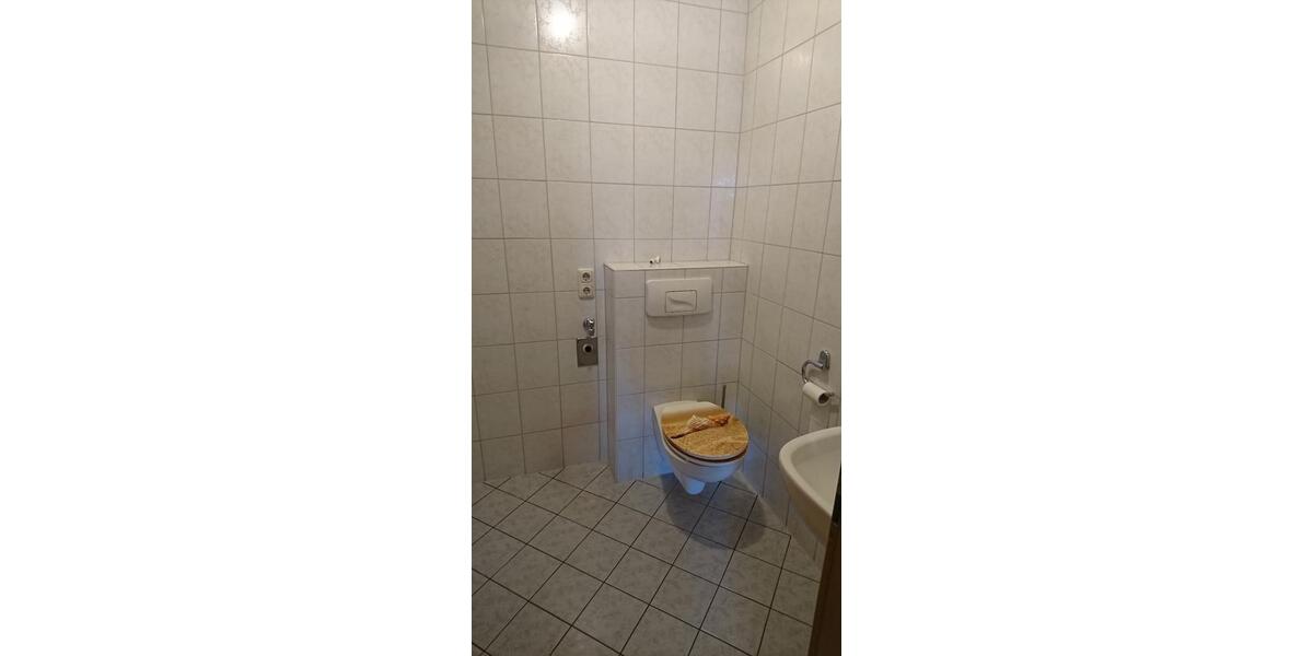 Etagenwohnung Berg - 3 Zimmer, 80 m&sup2;, 581&euro; | Angebot:25978812
