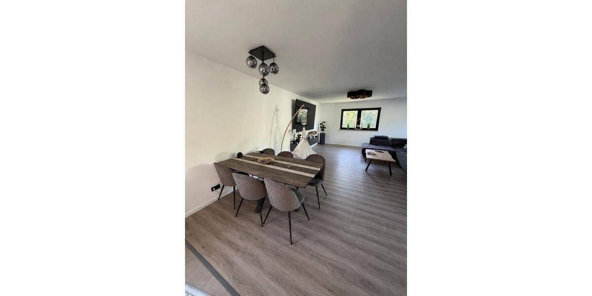 Bungalow Naila - 5 Zimmer, 225 m&sup2;, 390.000&euro; | Angebot:27130733