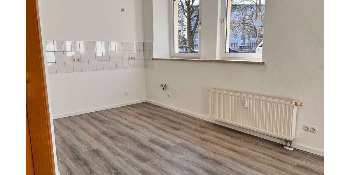 Etagenwohnung Plauen Neundorfer Vorstadt - 2 Zimmer, 42 m&sup2;, 216&euro; | Angebot:25312139