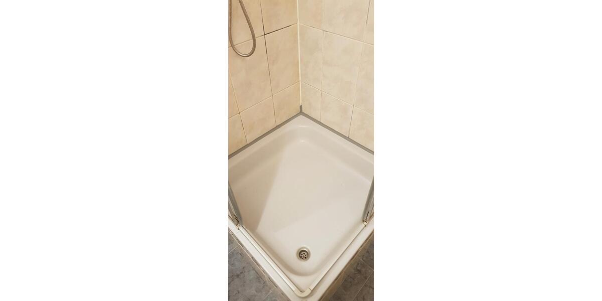 Dachgeschoßwohnung Plauen Altstadt - 1 Zimmer, 25 m&sup2;, 220&euro; | Angebot:26132618