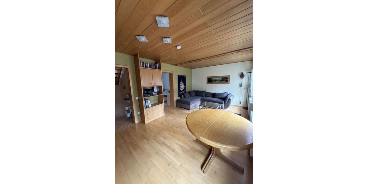 Provisionsfrei* Kernsaniertes Reihenmittelhaus in Kirchenlamitz - sehr gepflegt, sofort bezugsbereit - Reihenmittelhaus Kirchenlamitz Hohenbuch | Angebot:23381744