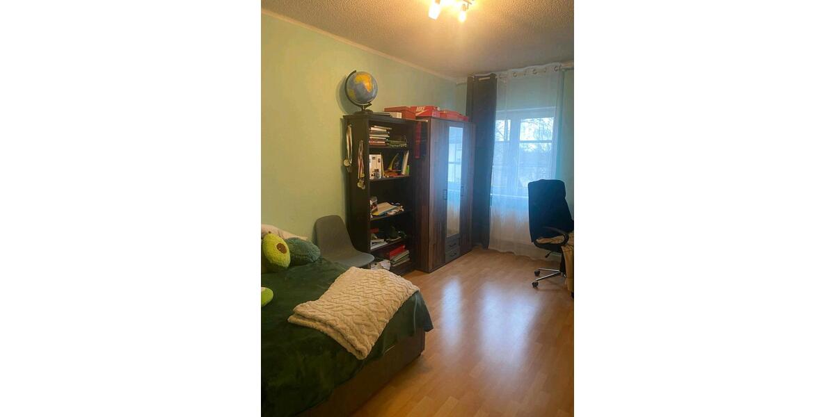 Etagenwohnung Plauen - 2 Zimmer, 58 m&sup2;, 29.500&euro; | Angebot:26003801