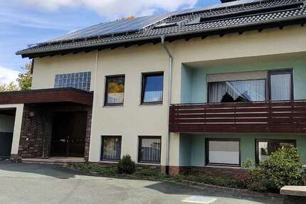 Haus Bad Steben - 8 Zimmer, 198 m&sup2;, 250.000&euro; | Angebot:25108241