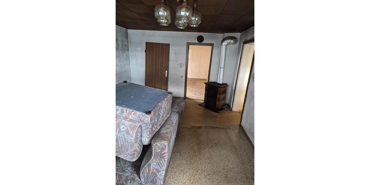 Einfamilienhaus Geroldsgrün - 8 Zimmer, 150 m&sup2;, 39.000&euro; | Angebot:26864400
