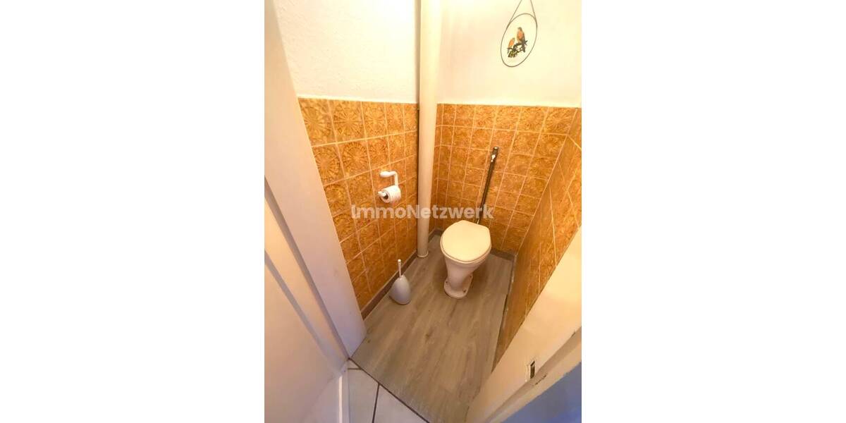 Einfamilienhaus Oberkotzau - 7 Zimmer, 215 m&sup2;, 140.000&euro; | Angebot:25714659