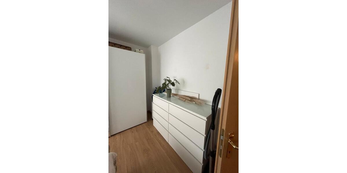 Etagenwohnung Markneukirchen - 2 Zimmer, 64 m&sup2;, 640&euro; | Angebot:24946763
