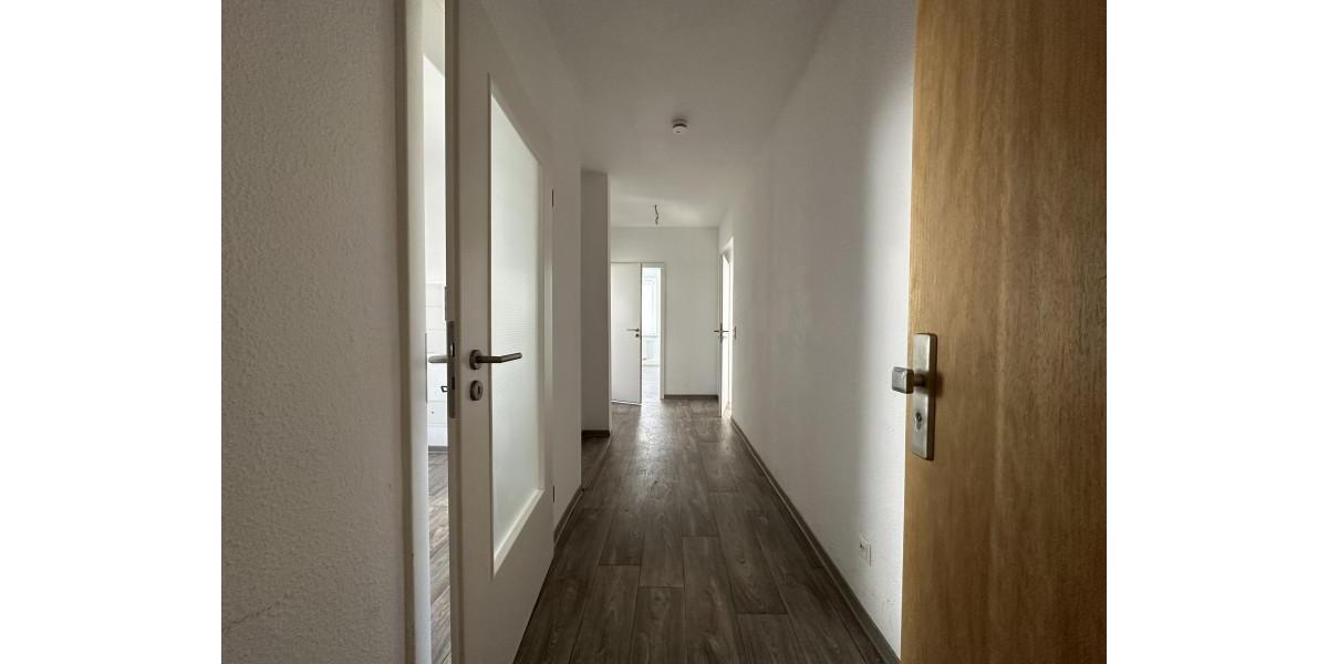 Erdgeschoßwohnung Plauen Bahnhofsvorstadt - 3 Zimmer, 67 m&sup2;, 354&euro; | Angebot:26550242