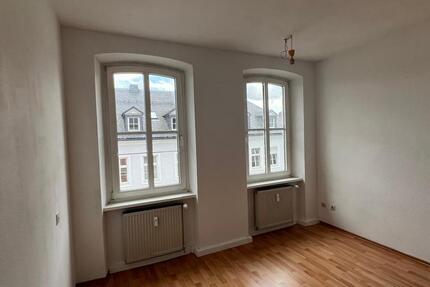 Wohnung Hof Altstadt - 3 Zimmer, 84 m&sup2;, 600&euro; | Angebot:22417297