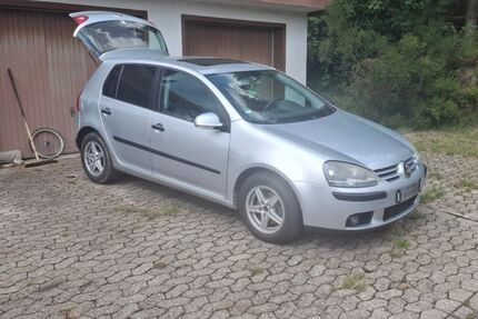 VW Golf 248.000 km 2.999 &euro; Naila 95119
