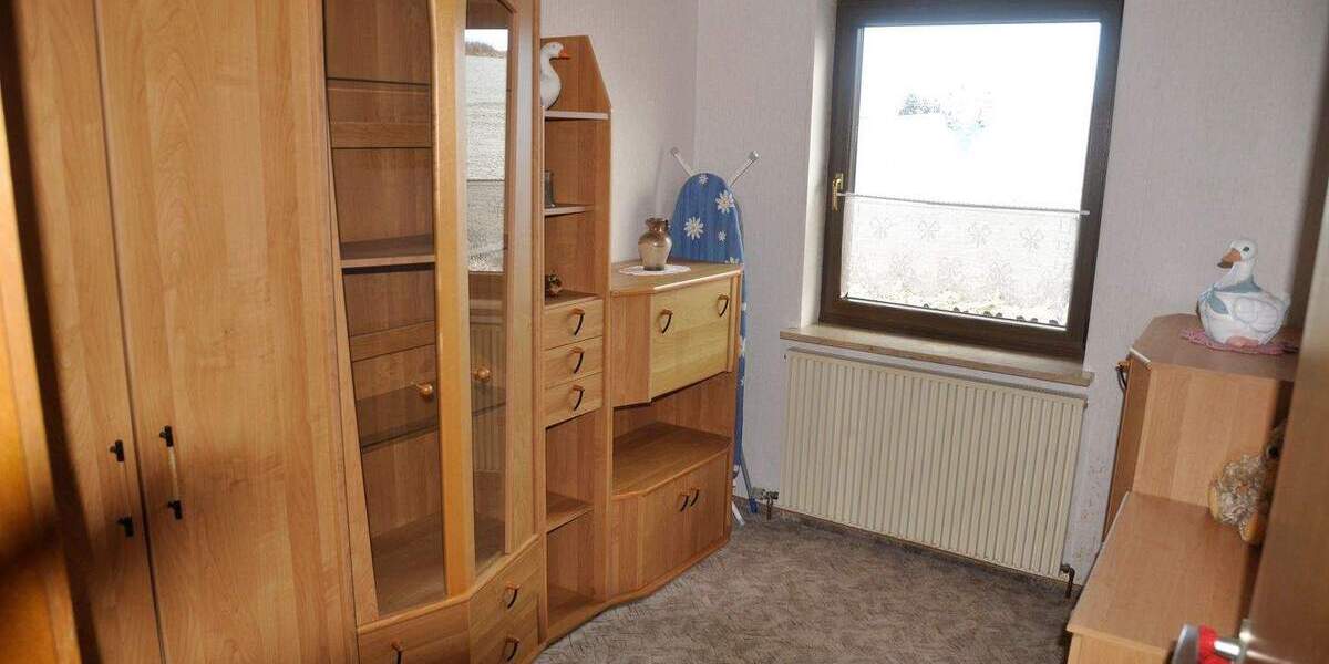 Mehrfamilienhaus, Wohnhaus Selb Plößberg - 7 Zimmer, 172 m&sup2;, 335.000&euro; | Angebot:25821886