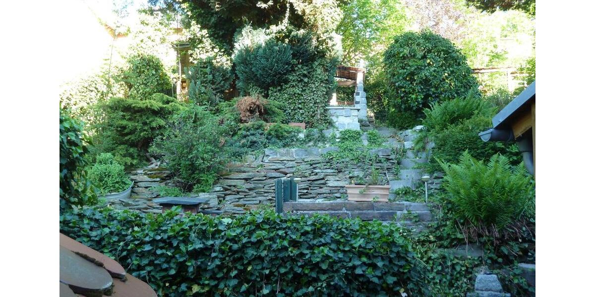 Doppelhaushälfte Bad Lobenstein - 7 Zimmer, 130 m&sup2;, 200.000&euro; | Angebot:26838229