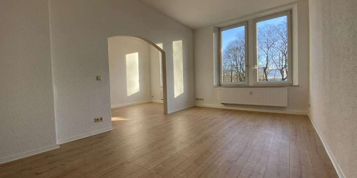 Etagenwohnung Hof Altstadt - 2.5 Zimmer, 94 m&sup2;, 650&euro; | Angebot:26807990