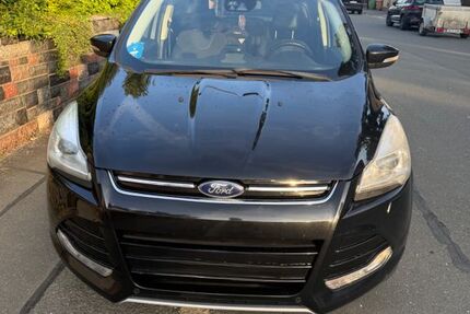 Ford Kuga 172.000 km 7.200 &euro; Hof 95028