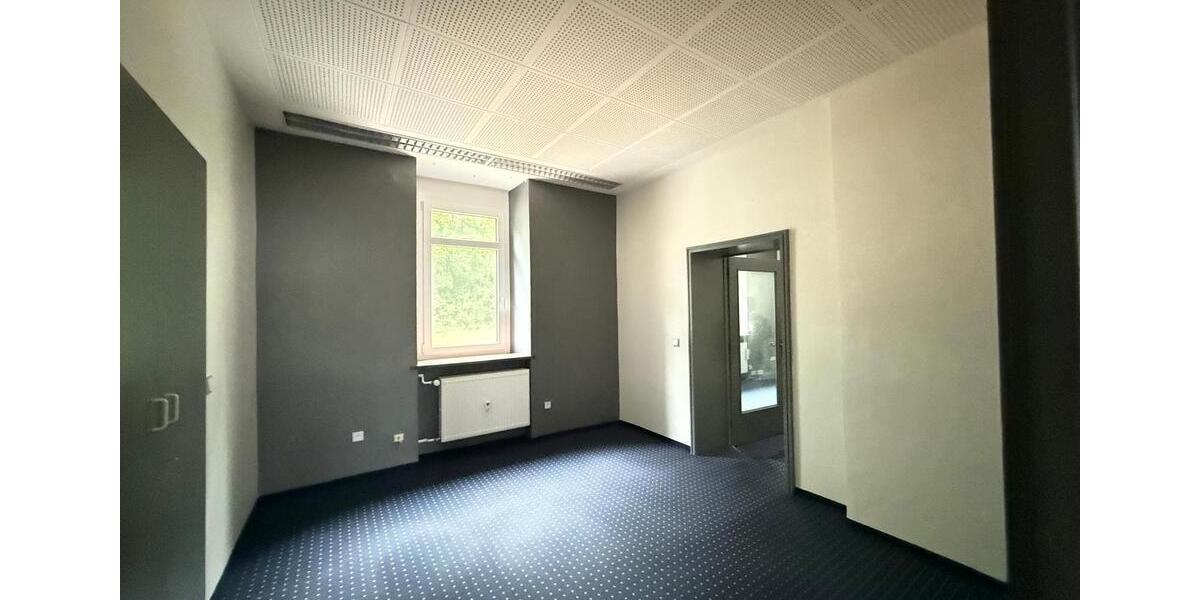 Gewerbeobjekt Hof Altstadt - 2.700&euro; | Angebot:17612554