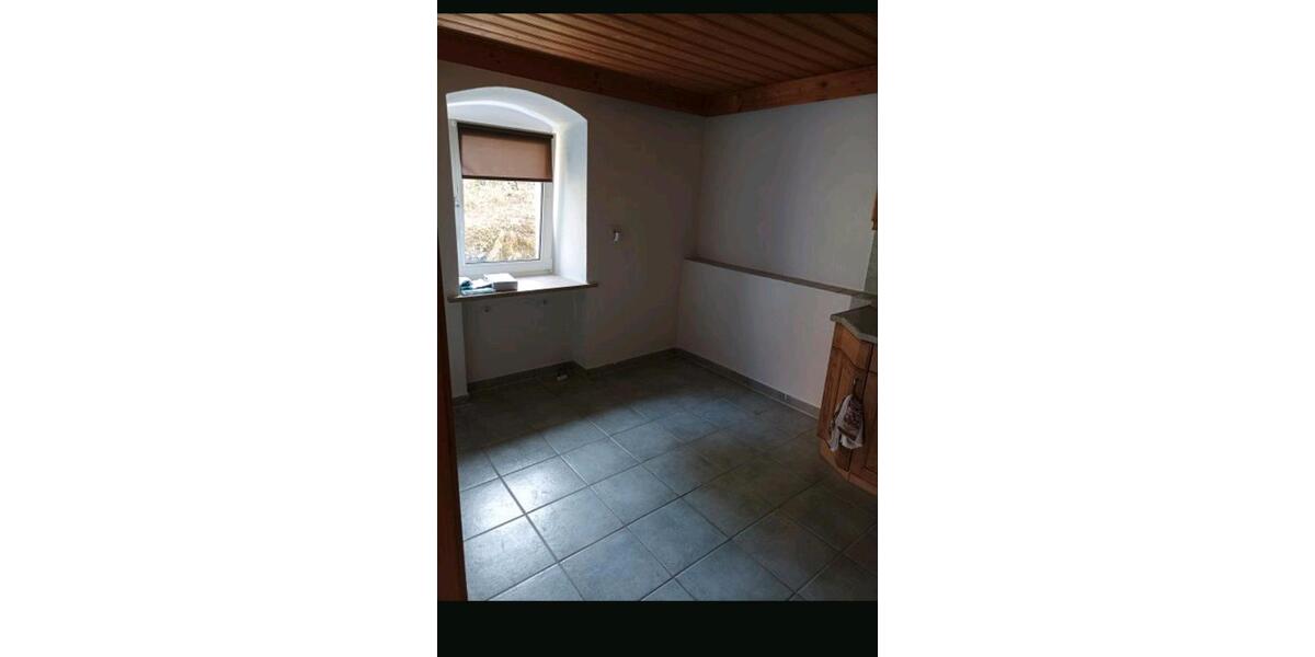 Einfamilienhaus Röslau - 8 Zimmer, 180 m&sup2;, 112.000&euro; | Angebot:23501563