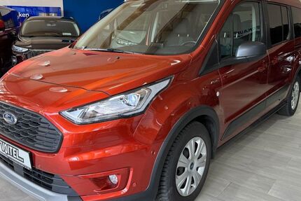Ford Tourneo Connect 97.000 km 22.990 &euro; Plauen 08525