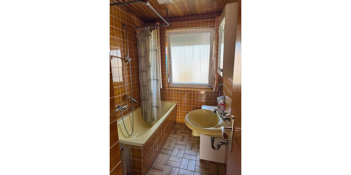 Mehrfamilienhaus, Wohnhaus Schwarzenbach an der Saale Schwarzenbach a d Saale - 6 Zimmer, 138 m&sup2;, 198.000&euro; | Angebot:25672398