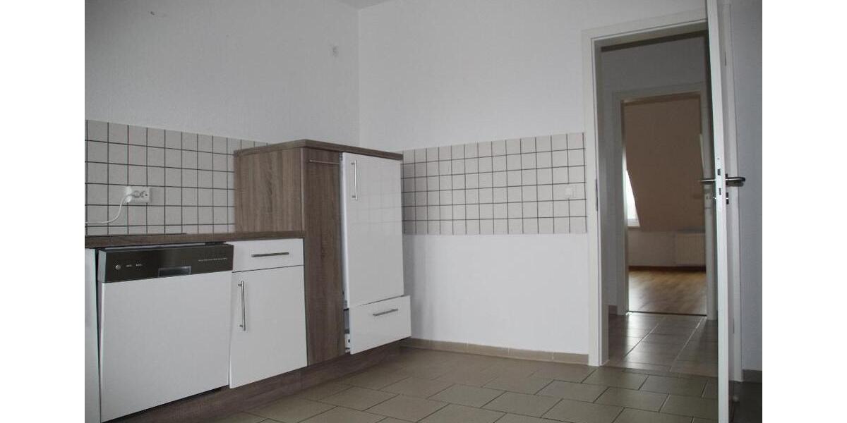 Dachgeschoßwohnung Plauen Bahnhofsvorstadt - 2.5 Zimmer, 82 m&sup2;, 315&euro; | Angebot:21228357