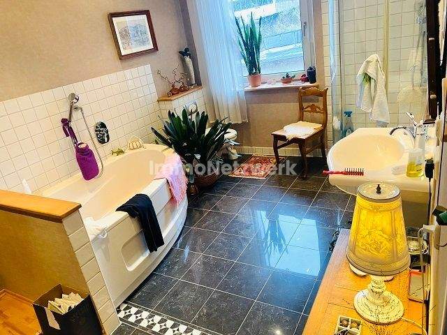 Mehrfamilienhaus, Wohnhaus Schwarzenbach an der Saale Schwarzenbach a d Saale - 1 Zimmer, 300 m&sup2;, 190.000&euro; | Angebot:25779030