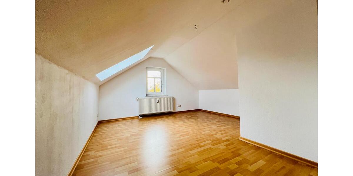 Dachgeschoßwohnung Adorf/Vogtland Vogtland - 3 Zimmer, 70 m&sup2;, 455&euro; | Angebot:24875890