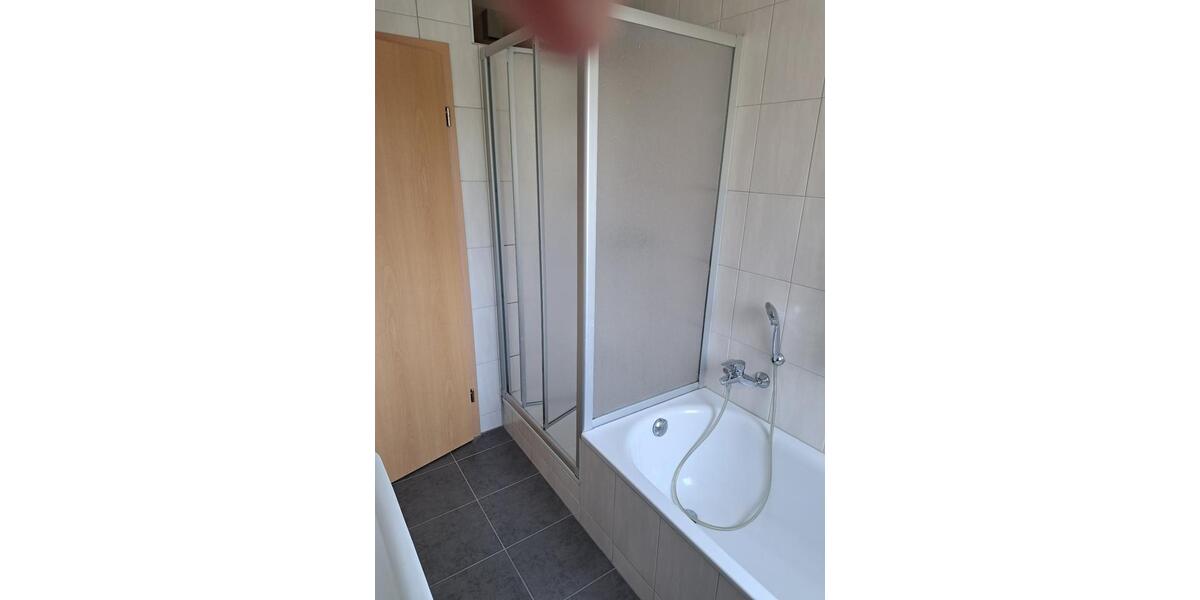 Etagenwohnung Konradsreuth - 2 Zimmer, 67 m&sup2;, 400&euro; | Angebot:25639200