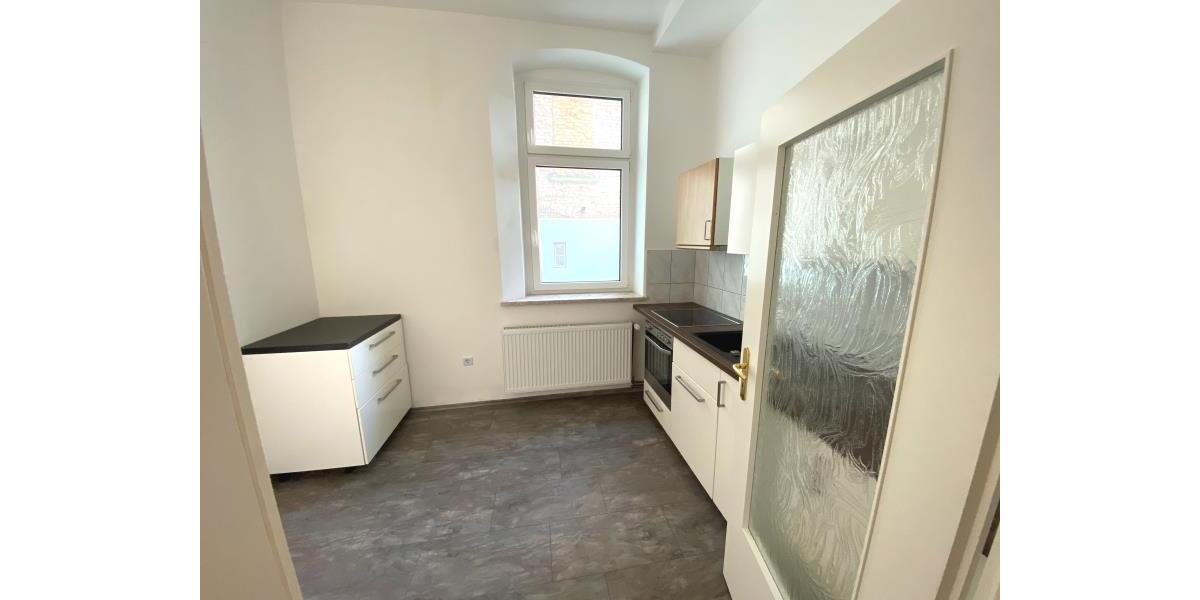 Etagenwohnung Plauen - 2 Zimmer, 63 m&sup2;, 355&euro; | Angebot:25055996