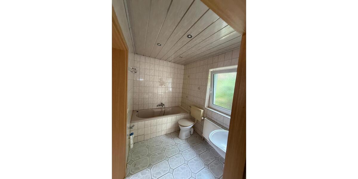 Doppelhaushälfte Naila - 4 Zimmer, 75 m&sup2;, 69.000&euro; | Angebot:26979838