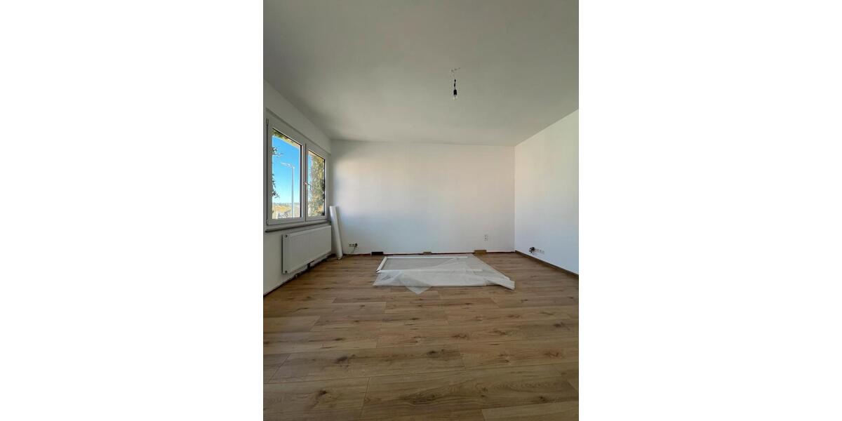 Etagenwohnung Selb - 3 Zimmer, 92 m&sup2;, 800&euro; | Angebot:26405823