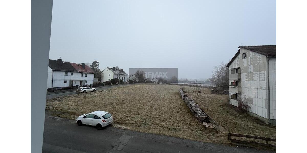 Etagenwohnung Lichtenberg - 3 Zimmer, 80 m&sup2;, 600&euro; | Angebot:25160181