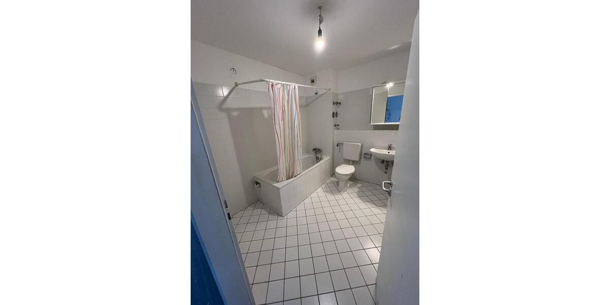 Erdgeschoßwohnung Naila - 2 Zimmer, 64 m&sup2;, 380&euro; | Angebot:24474418