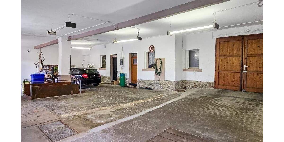 Einfamilienhaus Rosenthal am Rennsteig - 8 Zimmer, 192 m&sup2;, 189.900&euro; | Angebot:25742914