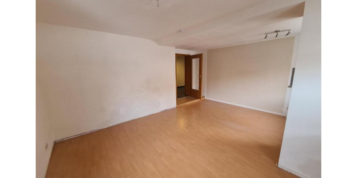 Erdgeschoßwohnung Höchstädt im Fichtelgebirge - 2 Zimmer, 60 m&sup2;, 390&euro; | Angebot:25281075