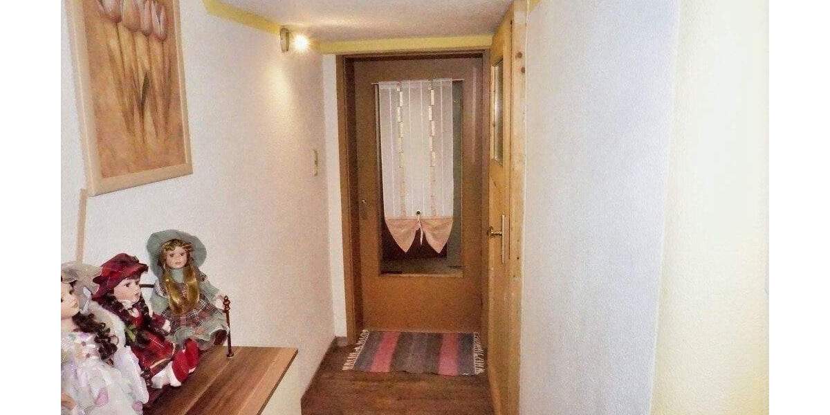 Reihenmittelhaus Oelsnitz - 5 Zimmer, 146 m&sup2;, 195.000&euro; | Angebot:25686107