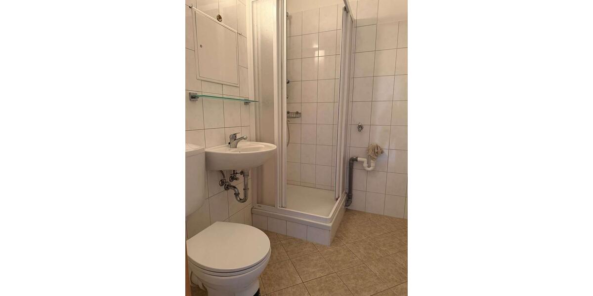 Etagenwohnung Plauen Alt Chrieschwitz - 2 Zimmer, 41 m&sup2;, 280&euro; | Angebot:25753376