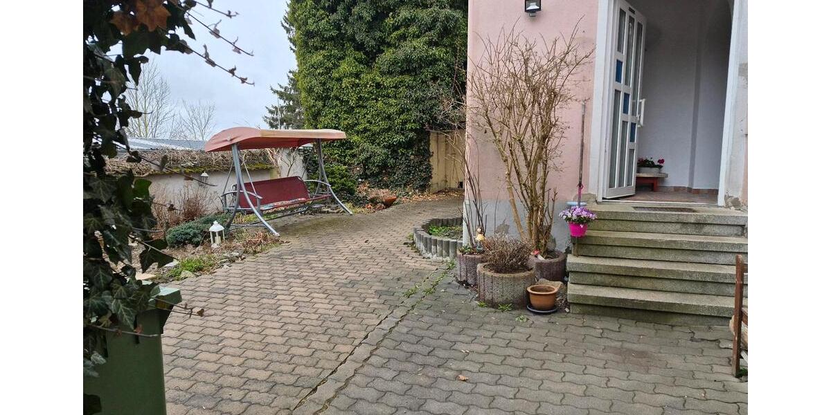 Erdgeschoßwohnung Feilitzsch - 4 Zimmer, 95 m&sup2;, 600&euro; | Angebot:25755037