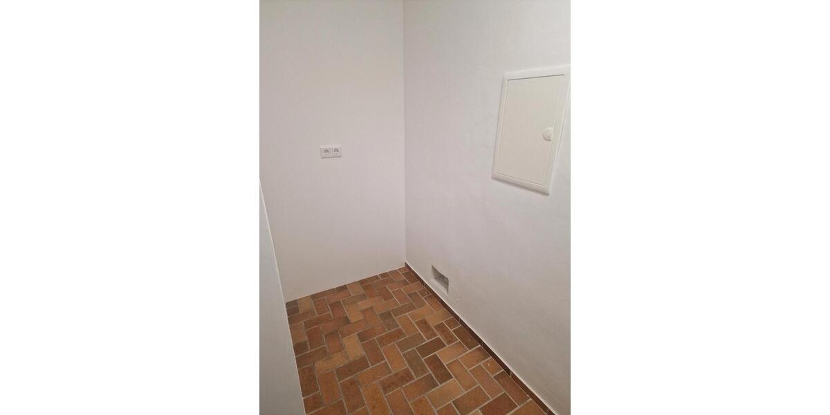 Erdgeschoßwohnung Sparneck - 4 Zimmer, 83 m&sup2;, 950&euro; | Angebot:25993357