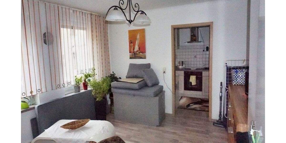 Reihenmittelhaus Oelsnitz - 5 Zimmer, 146 m&sup2;, 195.000&euro; | Angebot:25686107