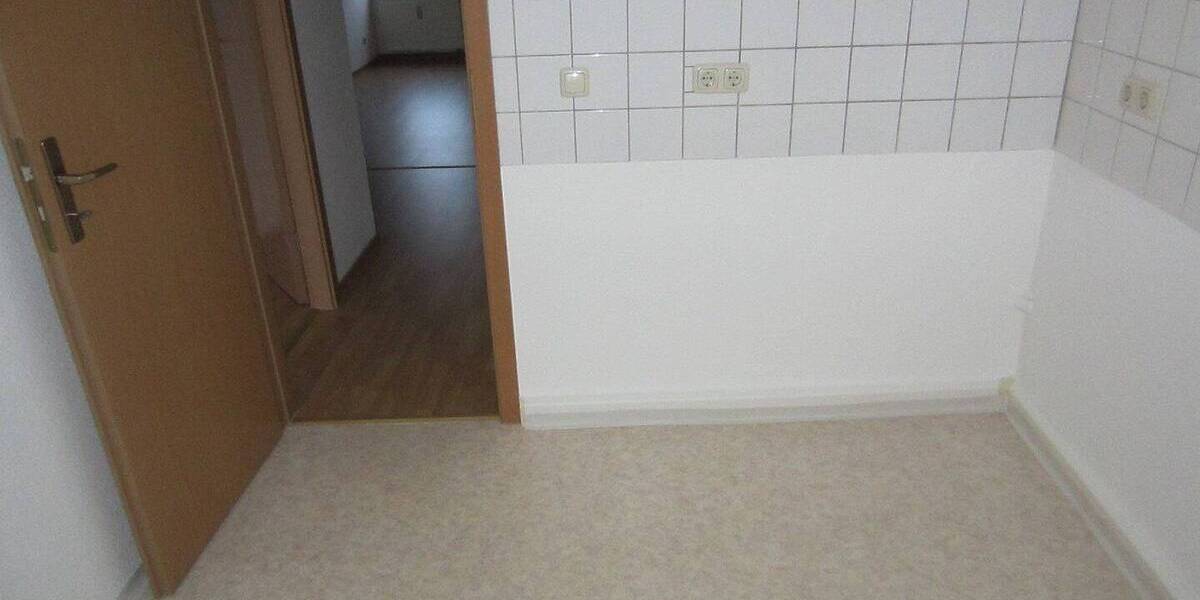 Etagenwohnung Plauen Haselbrunn - 2 Zimmer, 50 m&sup2;, 275&euro; | Angebot:25687457