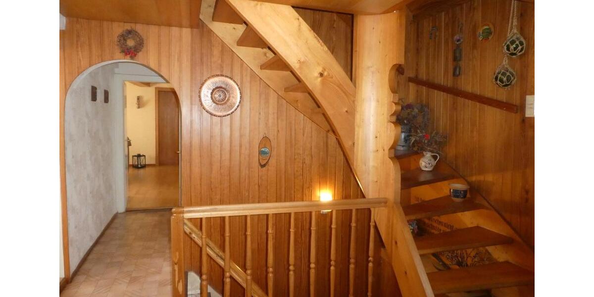 Einfamilienhaus Sparneck - 10 Zimmer, 190 m&sup2;, 259.000&euro; | Angebot:27034634