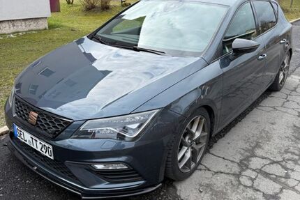 Seat Leon 102.000 km 21.500 &euro; Selb 95100