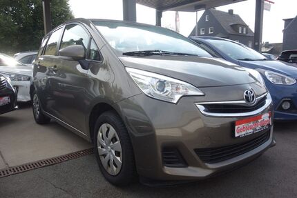 Toyota Verso-S 196.000 km 4.990 &euro; Hof 95030