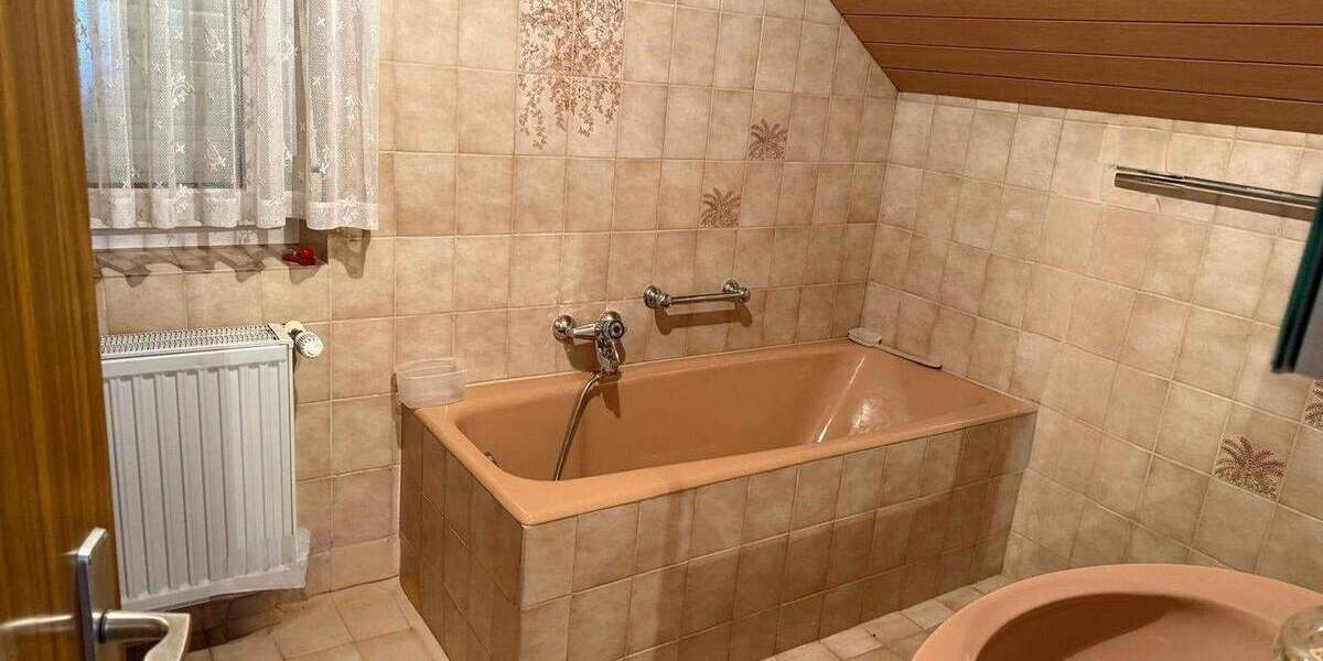 Doppelhaushälfte Hof Innenstadt - 5 Zimmer, 109 m&sup2;, 199.000&euro; | Angebot:25909395