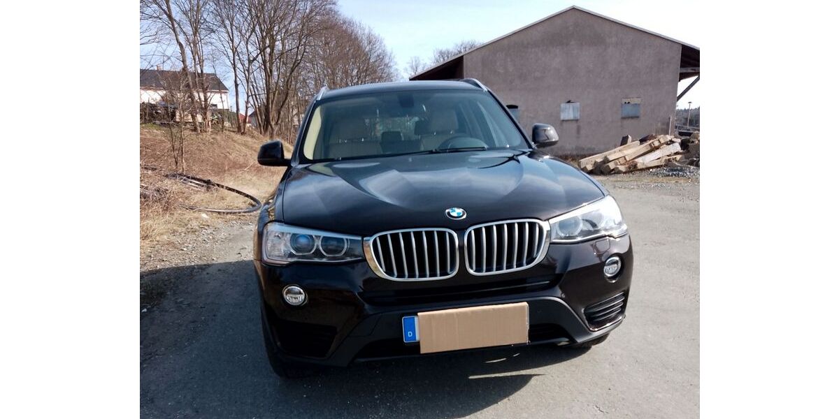BMW X3 140.000 km 18.900 &euro; ROSENBACH / Drochaus 08539
