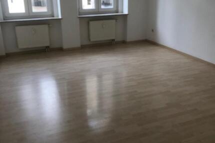 Wohnung Plauen - 1.5 Zimmer, 50 m&sup2;, 250&euro; | Angebot:24773214