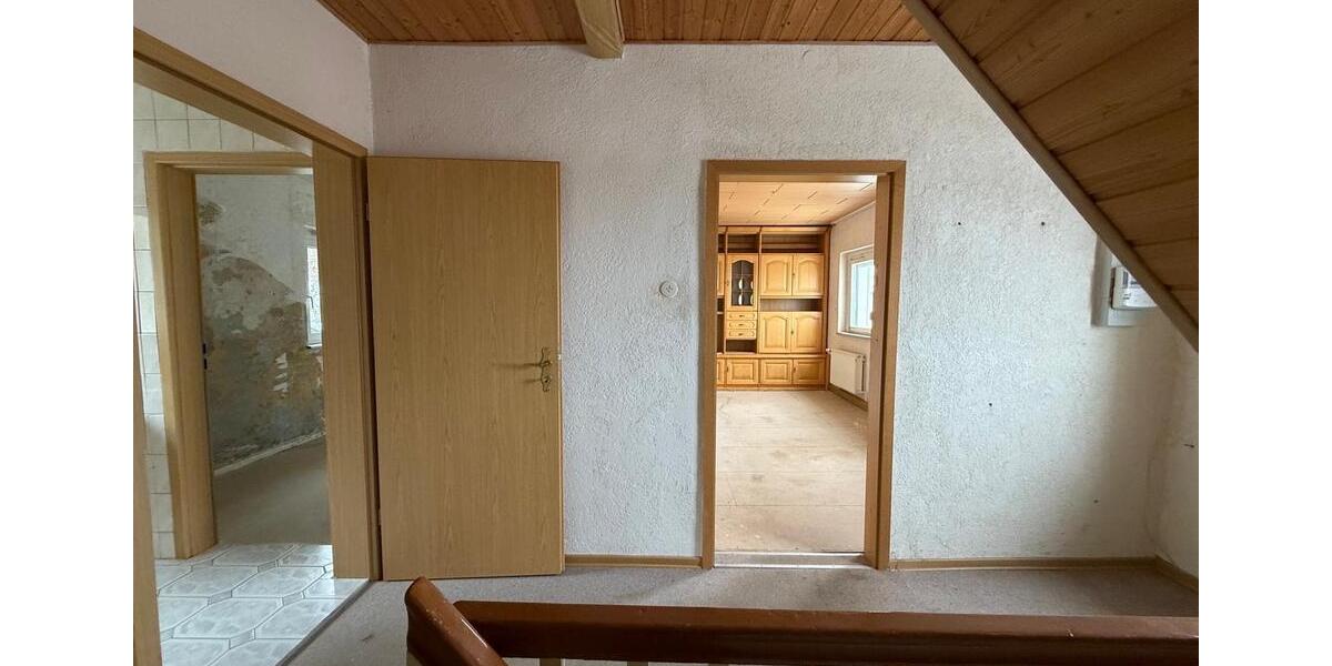 Doppelhaushälfte Naila - 4 Zimmer, 75 m&sup2;, 69.000&euro; | Angebot:26979838